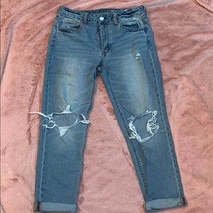 American Eagle Tomgirl Jeans